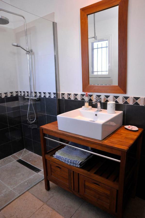 Bed And Breakfast La Maison De Nathalie Les Mayons Ngoại thất bức ảnh