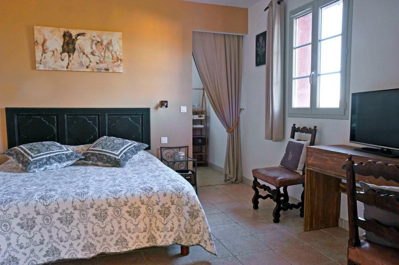 Bed And Breakfast La Maison De Nathalie Les Mayons Ngoại thất bức ảnh